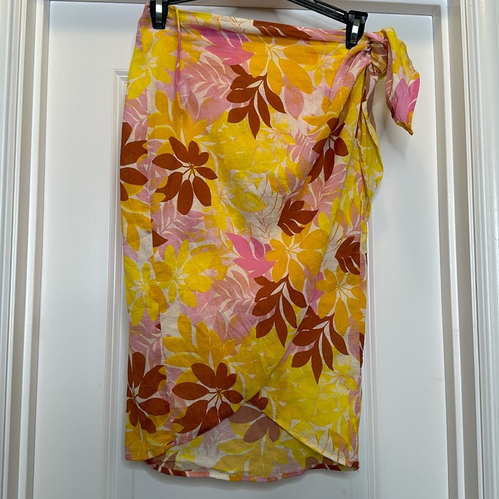 New Xirena XS yellow pink and brown Floral Sydni Sarong Skirt